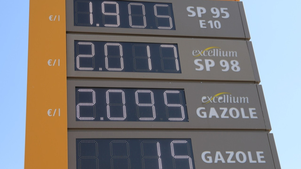 Près de Lyon : une station essence affichait le litre d’essence à 3 euros !