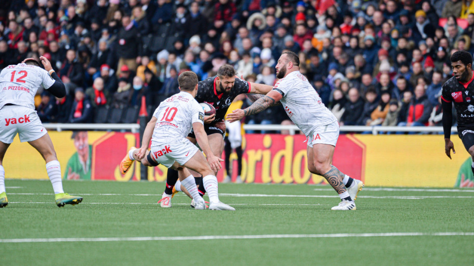 Le LOU Rugby subit et s’écrase 10-43 face au RC Toulonnais