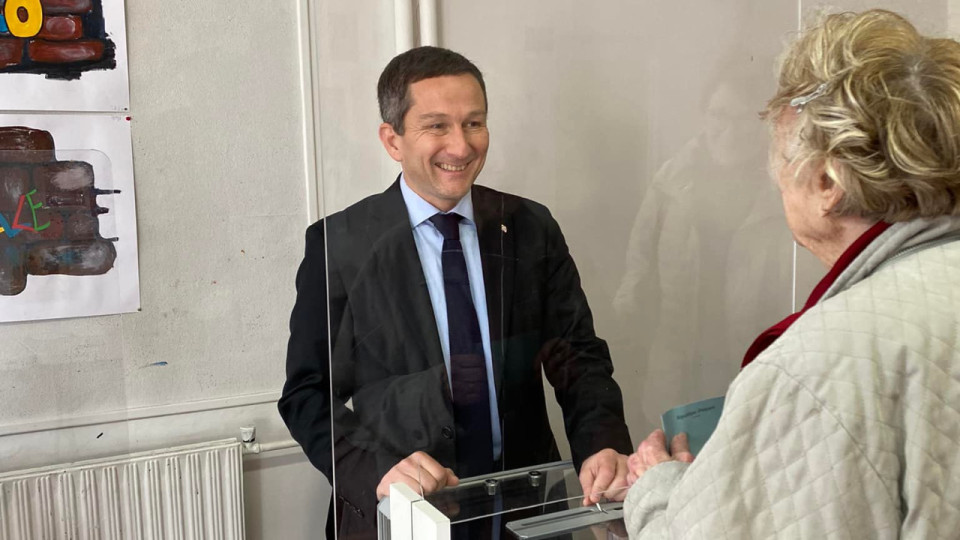 Rillieux-la-Pape : le premier adjoint pris à partie et menacé de mort dans un bureau de vote