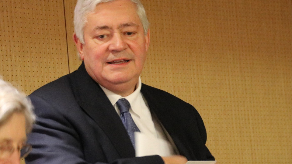 Détournement présumé d’argent public européen : Bruno Gollnisch visé aux côtés de Marine Le Pen