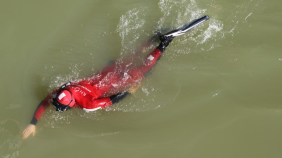 Près de Lyon : le plongeur professionnel coincé sous les eaux du Rhône a pu être secouru