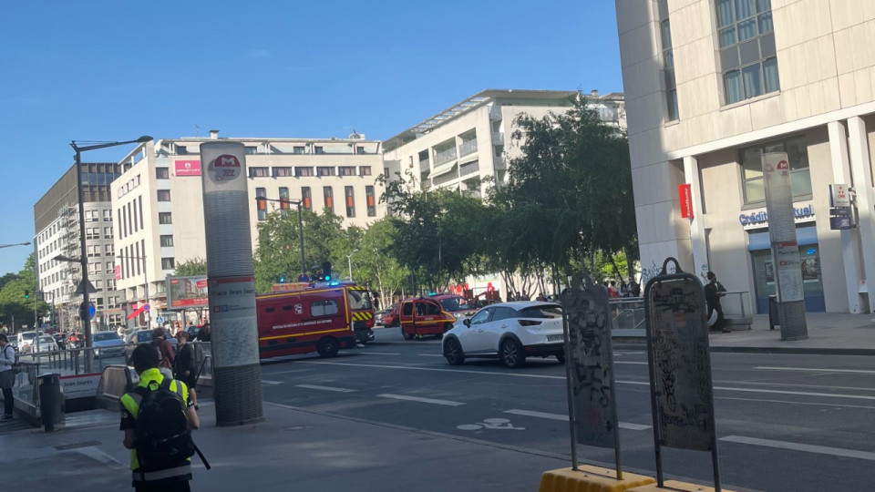 Lyon : une personne chute sur les voies, la ligne B du métro entièrement à l'arrêt