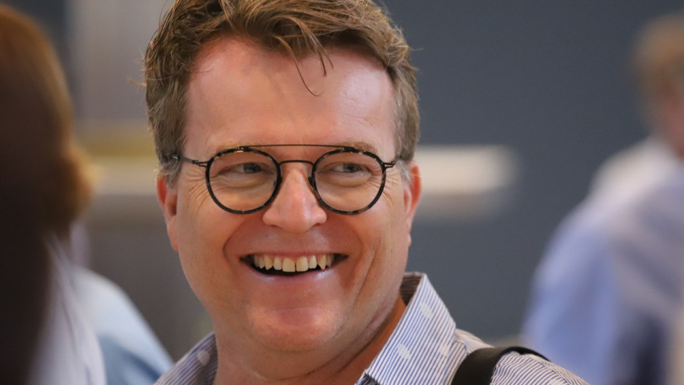 Législatives : tempête à Villeurbanne, le macroniste Loïc Chabrier prêt à soutenir une candidate de gauche ?