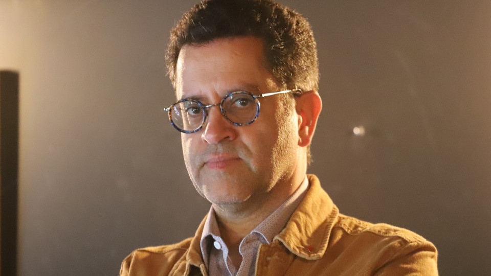 Législatives à Villeurbanne : Gabriel Amard (NUPES) fait un visuel avec le Musée des Confluences de Lyon, ses adversaires se moquent