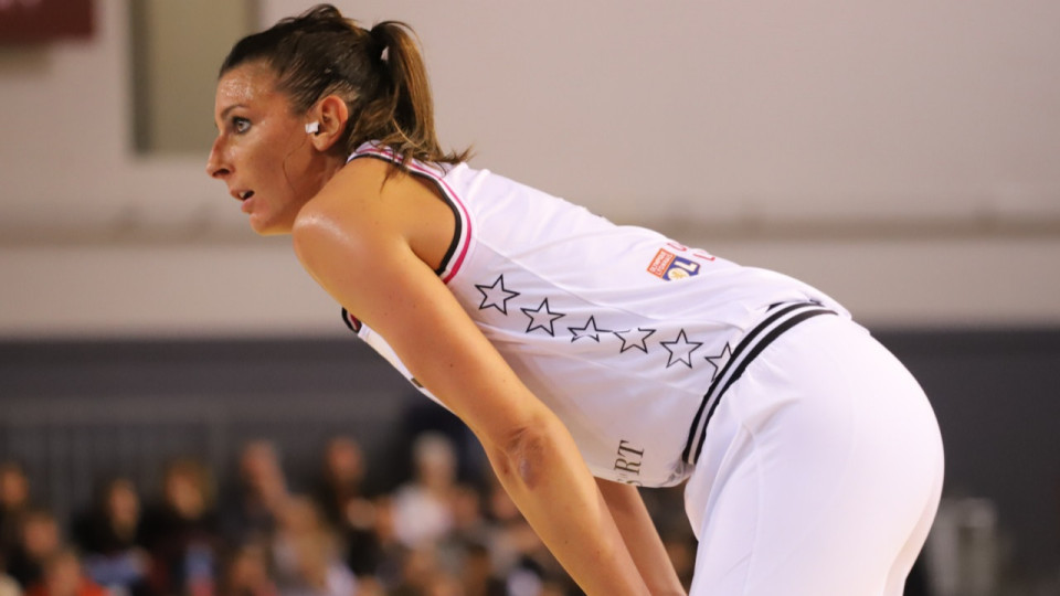 L’ASVEL féminin s’incline à nouveau en finale, le titre pour Bourges