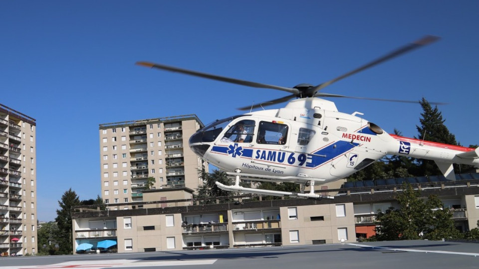 Villefranche : il chute du 3e étage, son pronostic vital est engagé