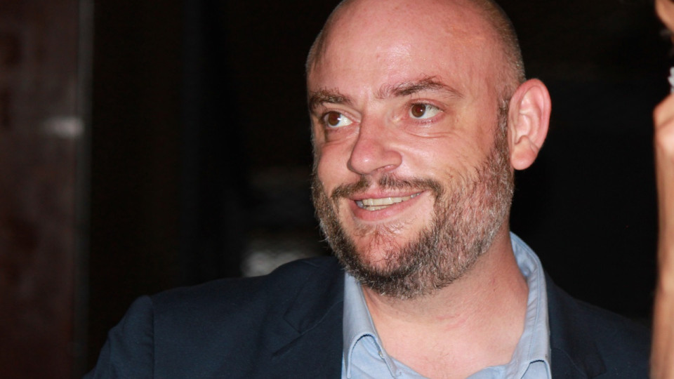 Débordements au Stade de France : face au préfet Lallement, Thomas Dossus évoque la fin de l'usage systématique du gaz lacrymogène