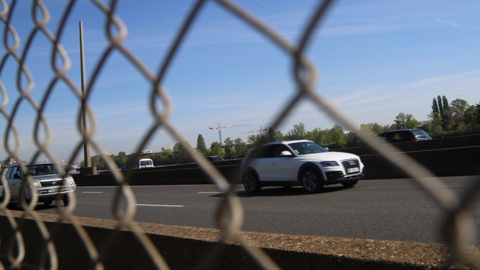 A pied sur la bande d'arr&ecirc;t d'urgence, il meurt percut&eacute; par une voiture pr&egrave;s de Lyon