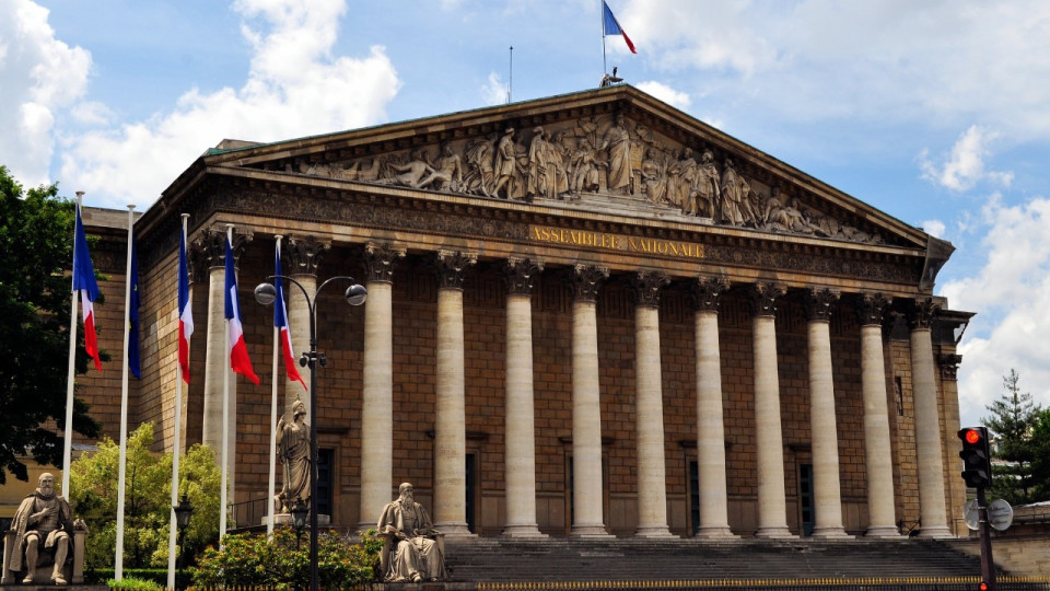 Législatives : ce qu'il faut savoir avant d'aller voter à Lyon et dans le Rhône (enjeux, horaires et résultats)