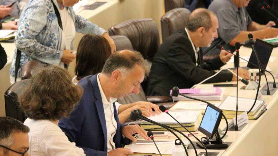 Métropole de Lyon : un manque de transparence sur les votes qui masque les éventuels conflits d’intérêts ?