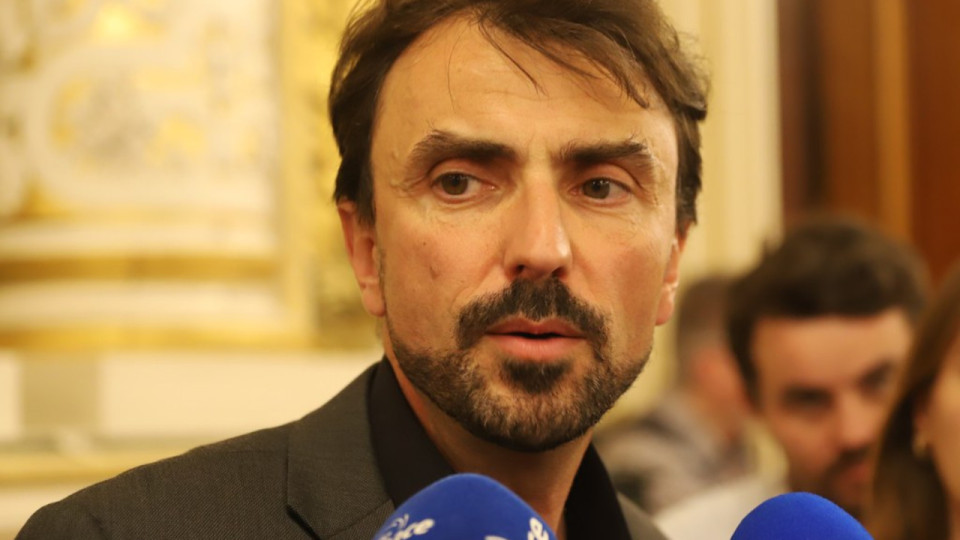 Septième vague de Covid : le maire de Lyon attend un "message clair" du gouvernement pour le retour du port du masque