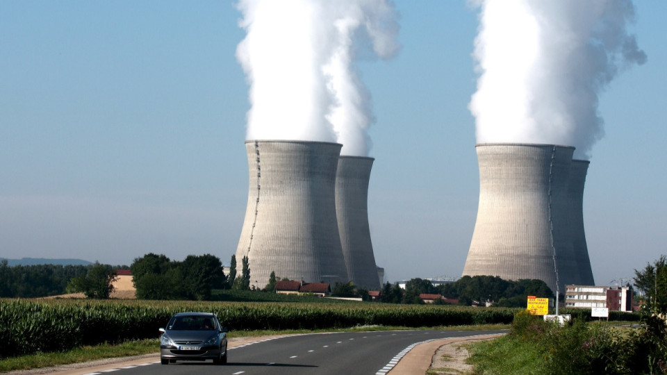 Dans la région : la centrale du Bugey autorisée à fonctionner à faible puissance malgré la canicule