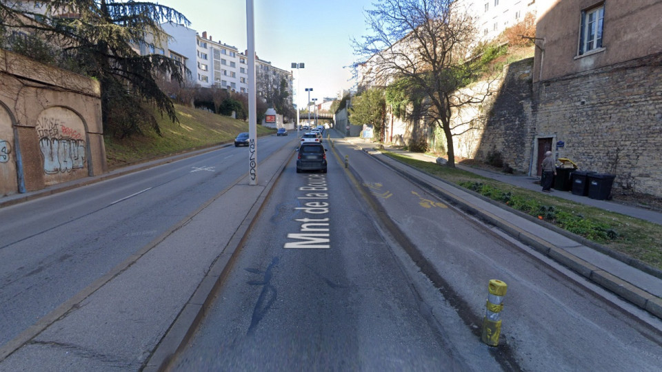Métropole de Lyon : la piste cyclable de la montée de la Boucle pérennisée, celle du quai Charles de Gaulle supprimée