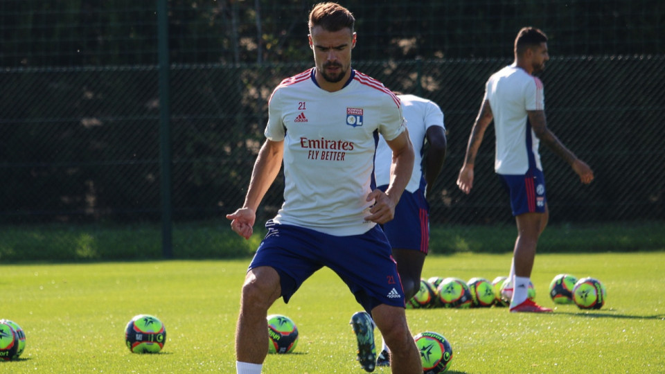 Damien Da Silva (OL) tenté par le FC Metz ?