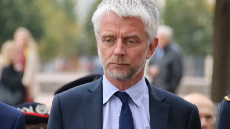 Tweet ambigu de Darmanin après l’agression de policiers à Lyon : "Je l’ai connu plus regardant sur la présomption d’innocence", tacle un député du Rhône 