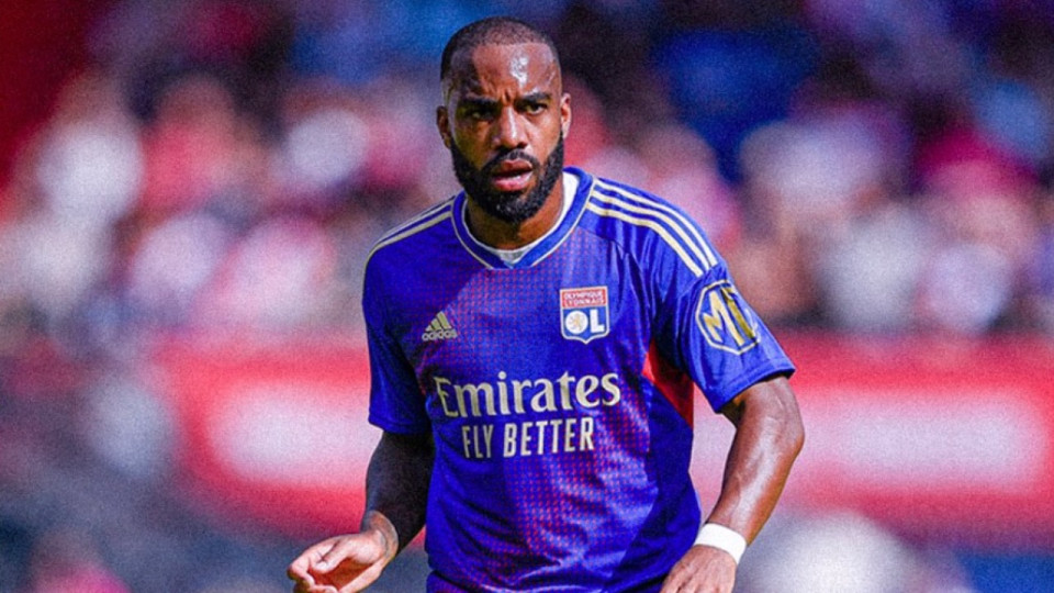 OL-Feyenoord : le général Lacazette mène l’équipe vers la victoire (2-0)