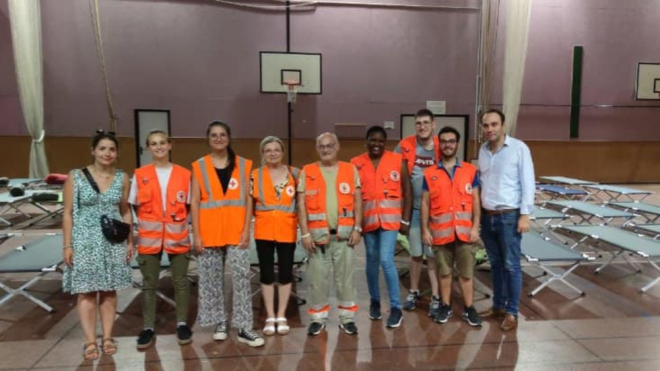 Car en feu : le maire de Bron accuse la Métropole de Lyon de l'avoir laissé gérer seul l'hébergement des rescapés