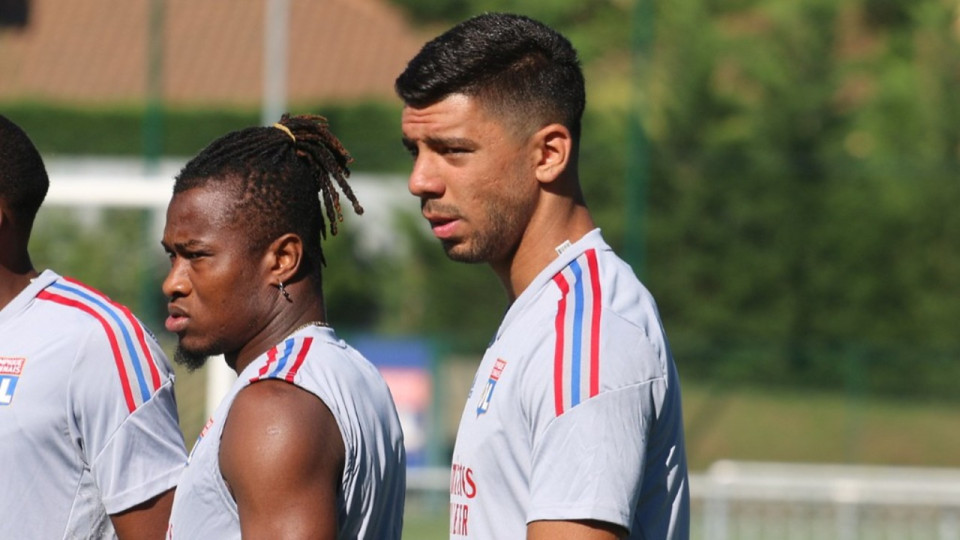 OL : Cenk Ozkacar devrait laisser le maillot lyonnais pour la Cremonese