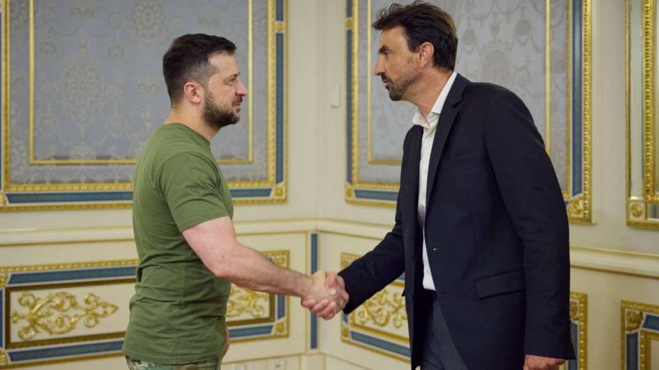 Visite de Grégory Doucet à Kiev : le maire de Lyon veut "soutenir la reconstruction rapide et durable des villes ukrainiennes"