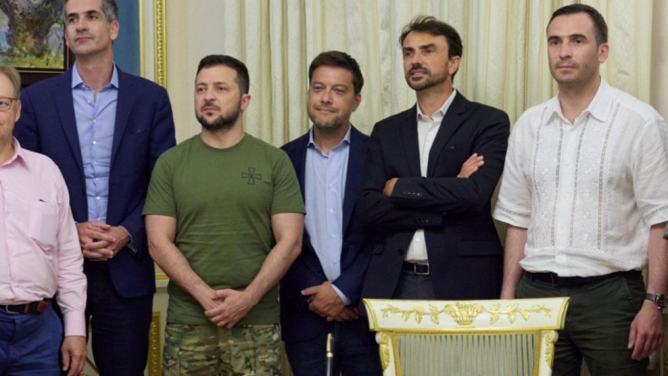 Voyage de Grégory Doucet à Kiev : de l’avion mais aussi du train, et tout aux frais de l’Ukraine