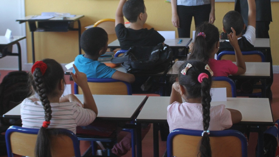 École Gilbert Dru à Lyon : des élèves dorment dans la rue