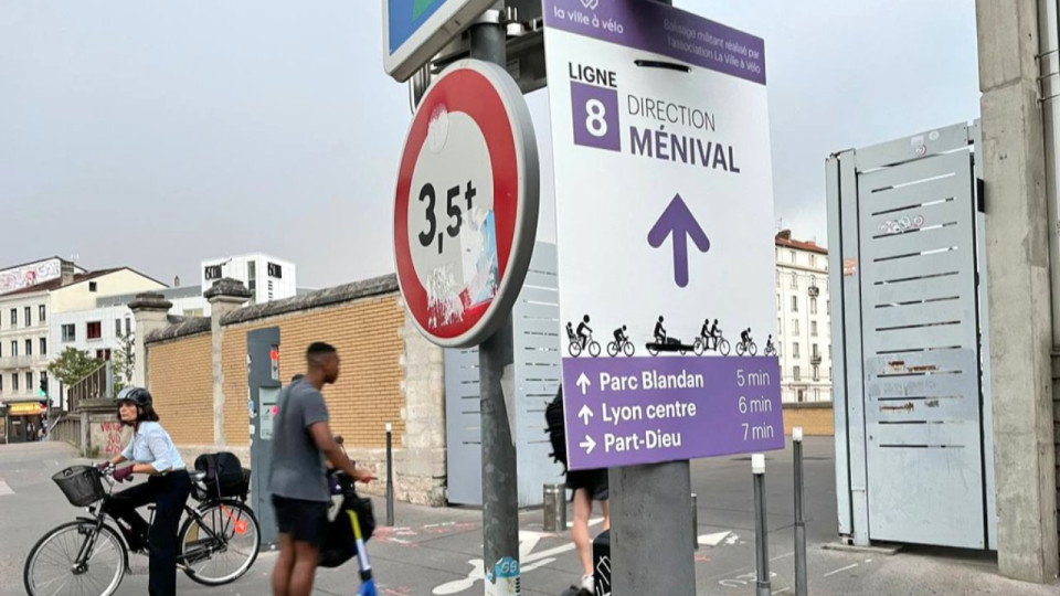 La Métropole prend trop de temps : la Ville à Vélo se fait sa propre Voie lyonnaise entre Bron et Tassin
