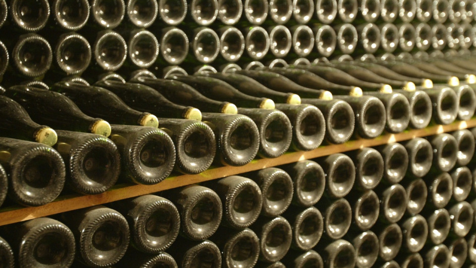 Lyon : prison ferme pour avoir vol&eacute; du vin dans un Ehpad