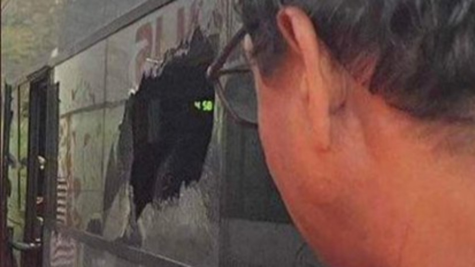 OL-Lens : deux bus lyonnais caillassés en marge du match à Lens