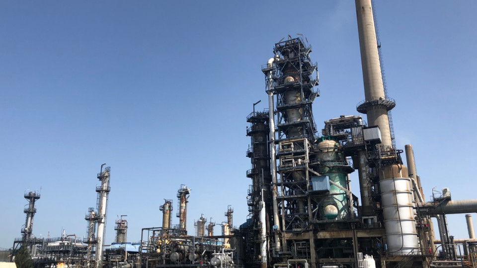 Près de Lyon : une manifestation devant l’usine de Feyzin, la grève des travailleurs du pétrole continue