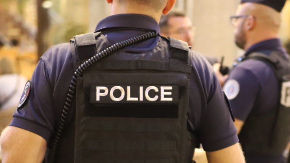 Lyon : un adolescent mord un homme de 92 ans et lui vole son collier 