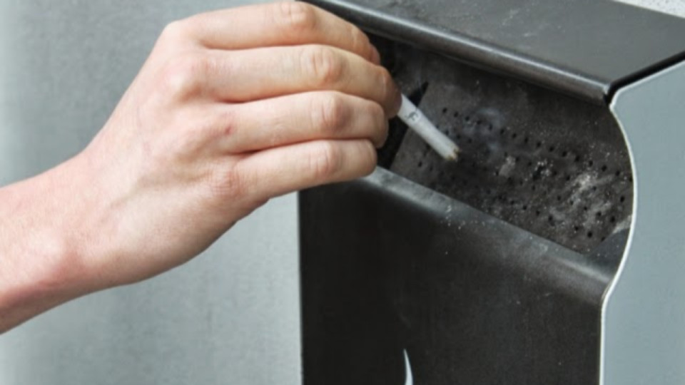 Il est désormais interdit de fumer devant les crèches et les écoles à Lyon !