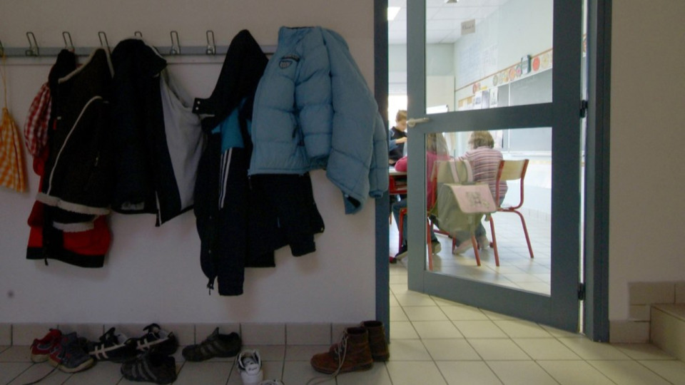 Caméras, alarmes, bornes anti-bélier : la Région débloque 10 millions d’euros pour sécuriser les écoles