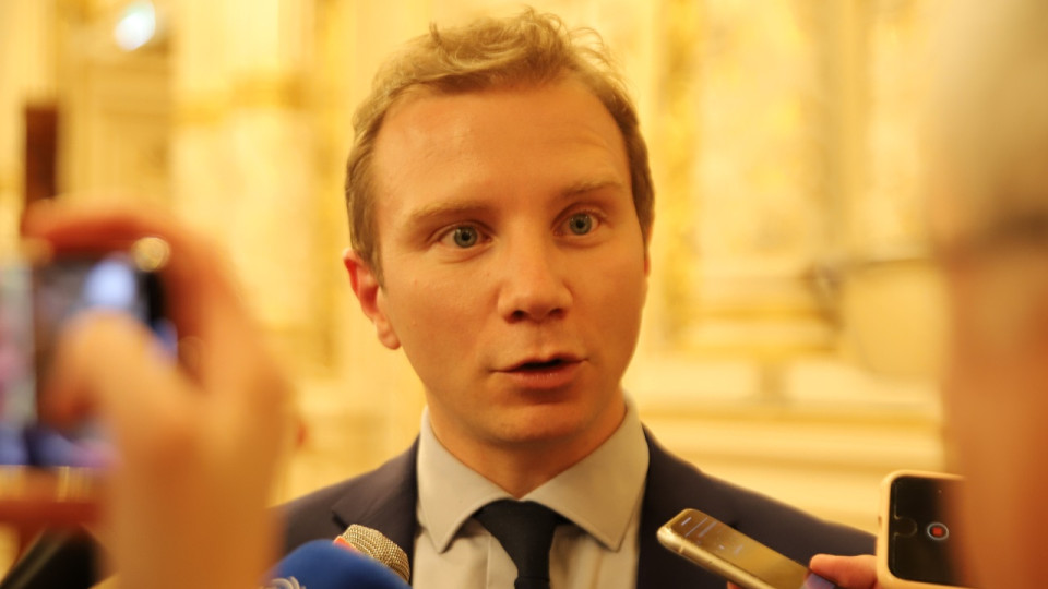 Alexandre Vincendet (LR) souhaite que l’on puisse être enterré avec son animal de compagnie