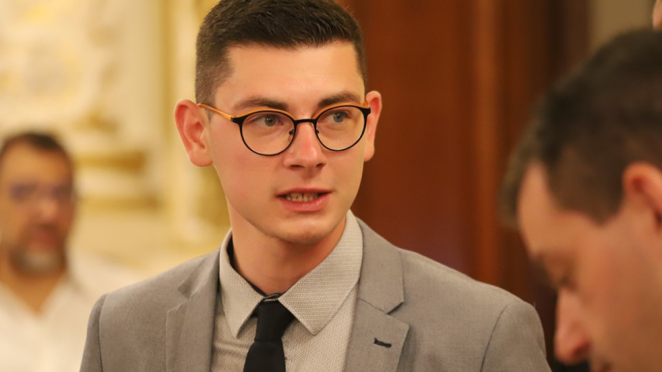 Le patron de la fédé RN du Rhône jette l’éponge et arrête la politique