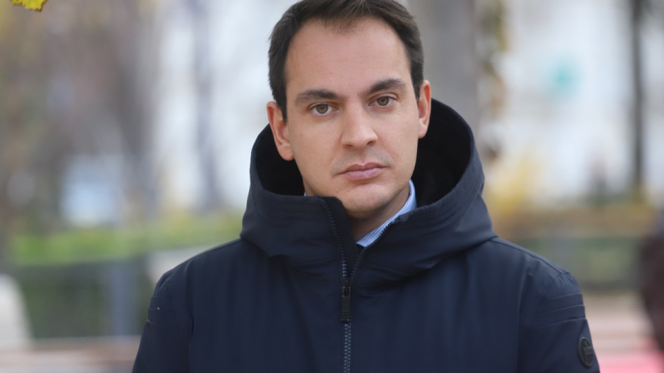 Pagaille à cause de la neige à Lyon : les écologistes "doivent s'excuser" selon Pierre Oliver (LR)