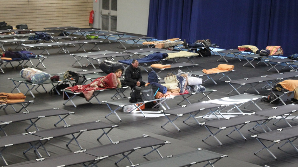 La Ville de Lyon ouvre un gymnase pour accueillir les familles hébergées dans des écoles