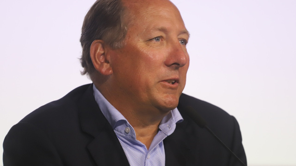 OL Groupe officiellement racheté par John Textor et Eagle Football