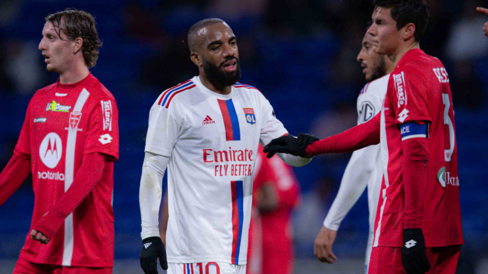 OL-Monza : Lyon n’a pas l’air prêt pour la reprise de la Ligue 1 (1-2)