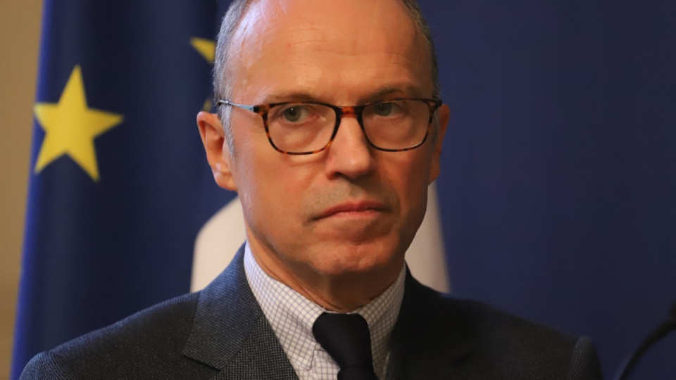 Portraits de Klaus Barbie affichés à Lyon : la préfecture "condamne fermement" et signale les faits à la justice 