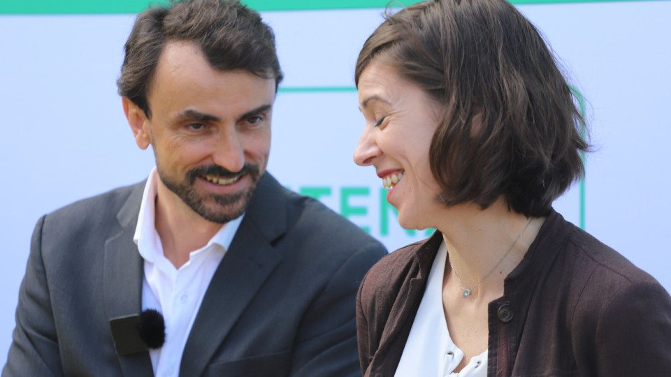 Appartement de Sandrine Runel : Pierre Oliver s'étonne que l'adjointe au maire de Lyon puisse garder son écharpe