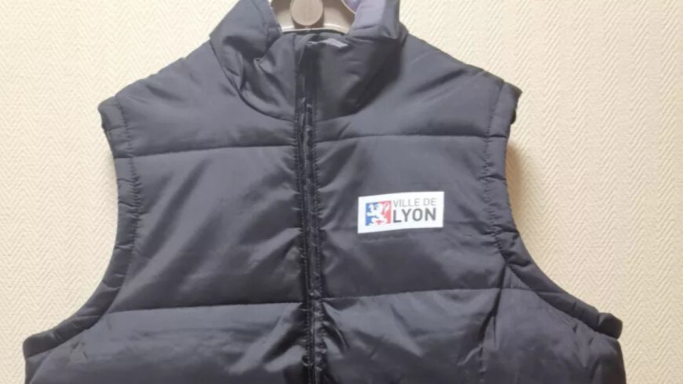 Doudounes made in Bangladesh : la Ville de Lyon "a fait de son mieux"