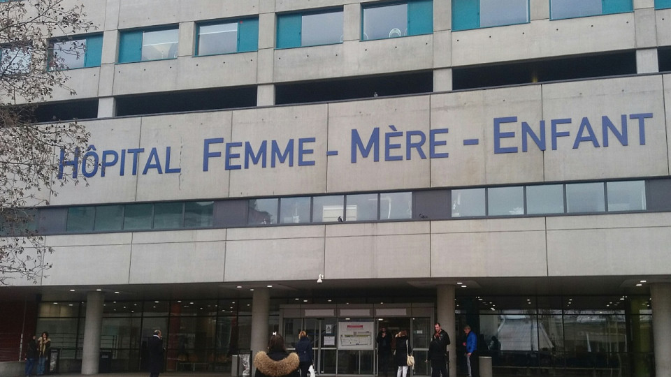 Bron : un bébé à l’hôpital pour avoir été secoué par une assistante maternelle