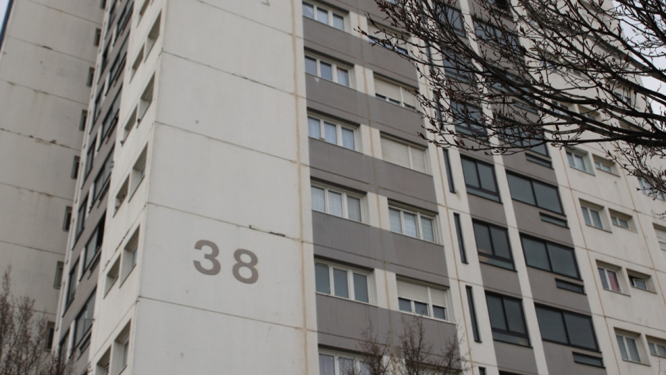 Grand Lyon Habitat laisse ses locataires vivre avec les cafards et les dealers à Vénissieux