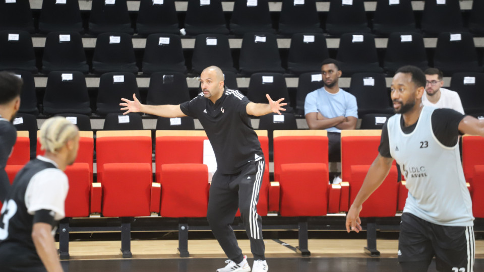 L'ASVEL à la relance face au Virtus Bologne
