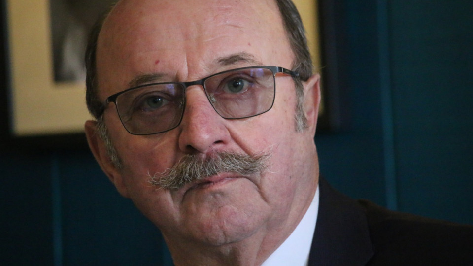 Dans la région : un maire épinglé pour avoir prêté un gymnase pour un meeting d’Eric Zemmour