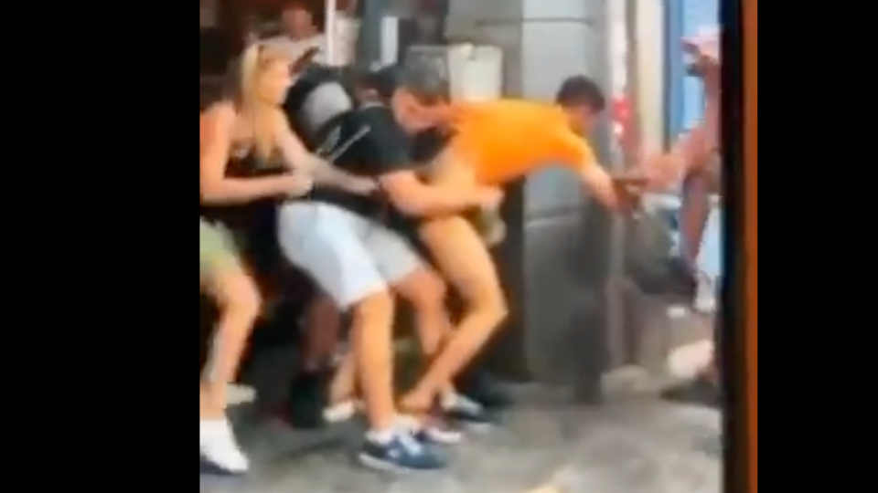 Policiers agressés par la foule à la Guillotière à Lyon : le voleur en fuite enfin retrouvé