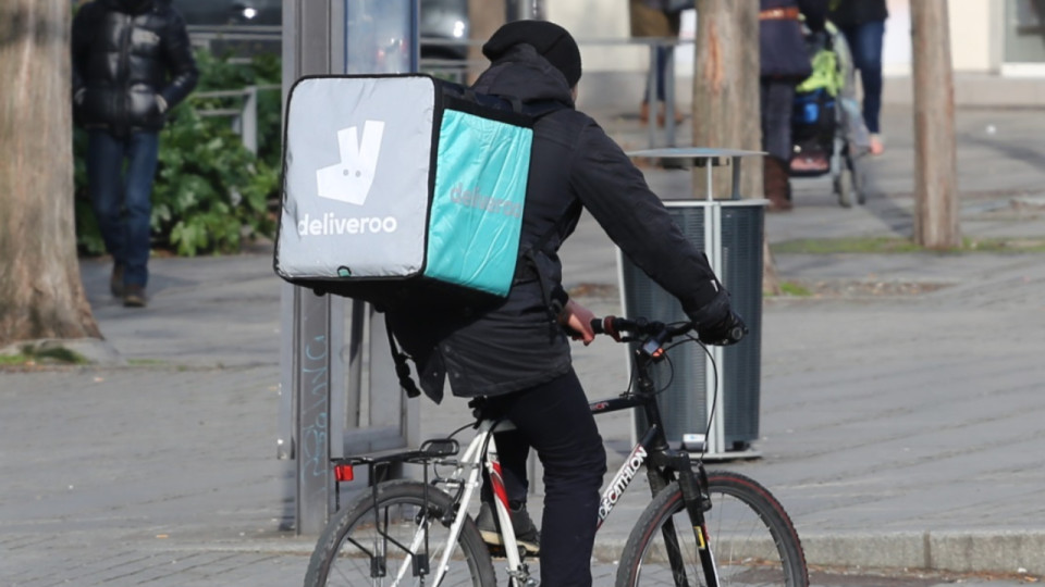 "Des réponses doivent être apportées" : la CGT réagit après la mort d'un livreur Deliveroo dans un accident à Lyon