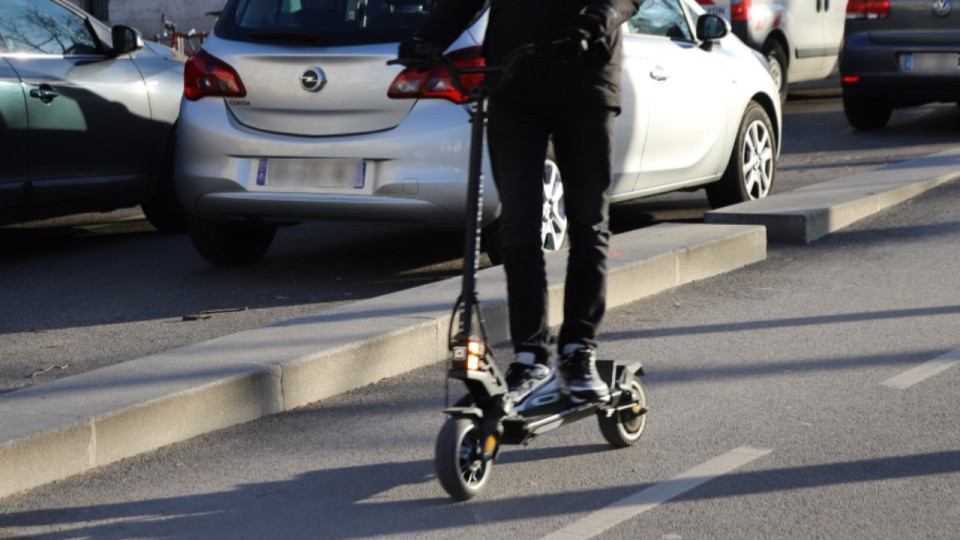 Caluire-et-Cuire : course-poursuite pour interpeller un homme au guidon d'une trottinette électrique surpuissante