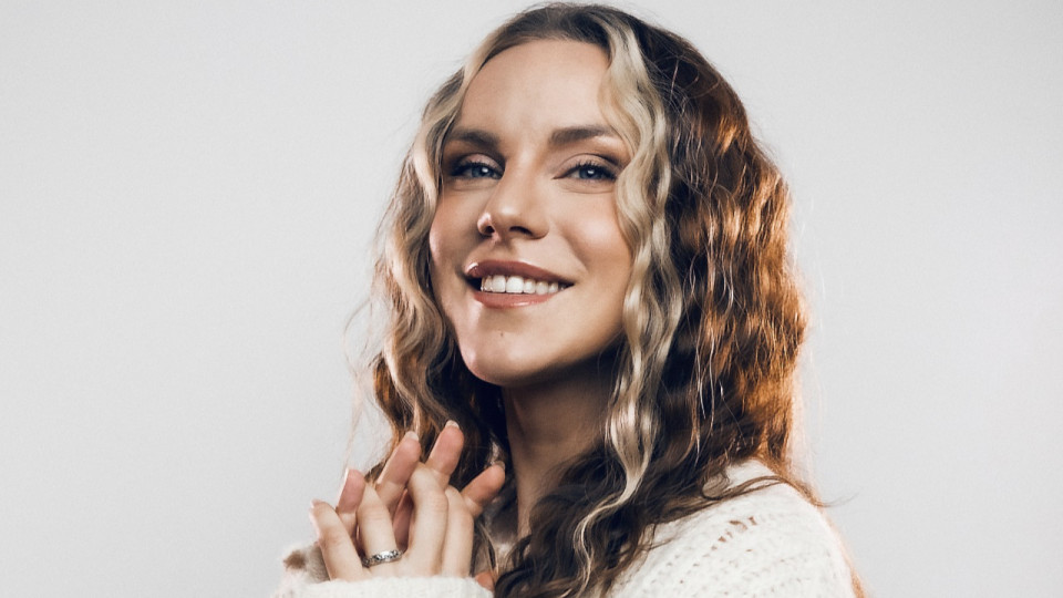 La youtubeuse Emy LTR en séance de dédicace à Lyon