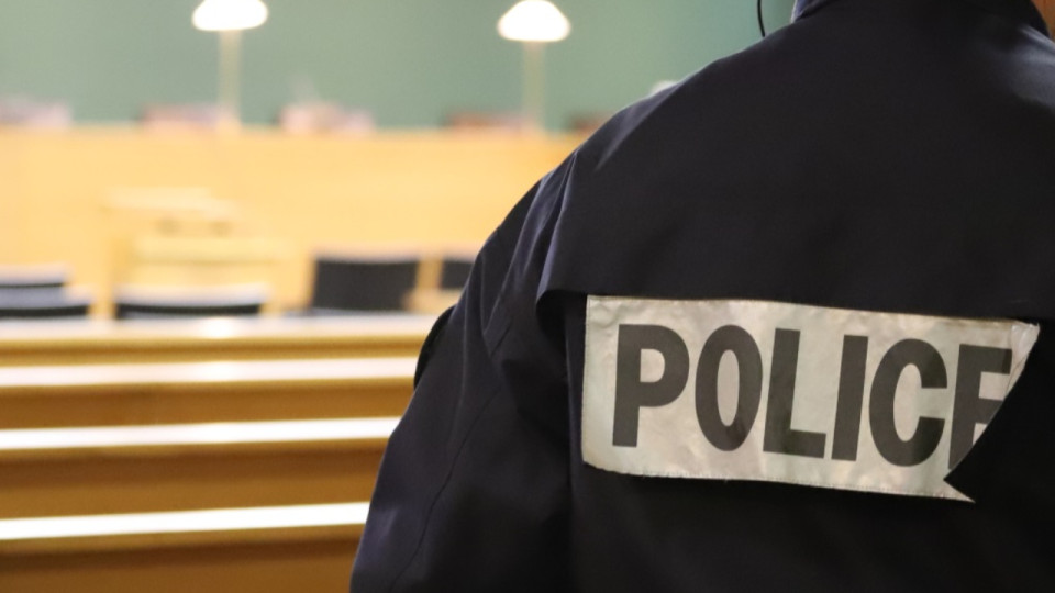 Lyon : six mois de prison pour avoir jeté des bouteilles sur les forces de l’ordre